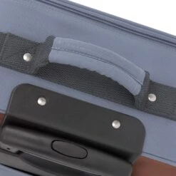 LÄSSIG Adventure - 2-Rollen-Kindertrolley 46 Cm -Taschen Discounter L SSIG Adventure 2 Rollen Kindertrolley 46 cm Tractor 1204005496 8